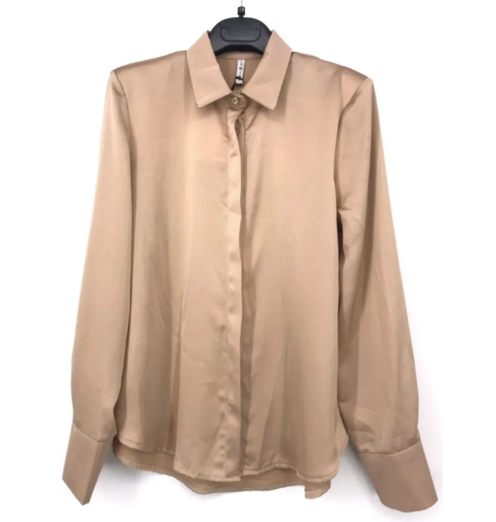 Camicia satin con spallina: VERDE SMERALDO o CHAMPAGNE!