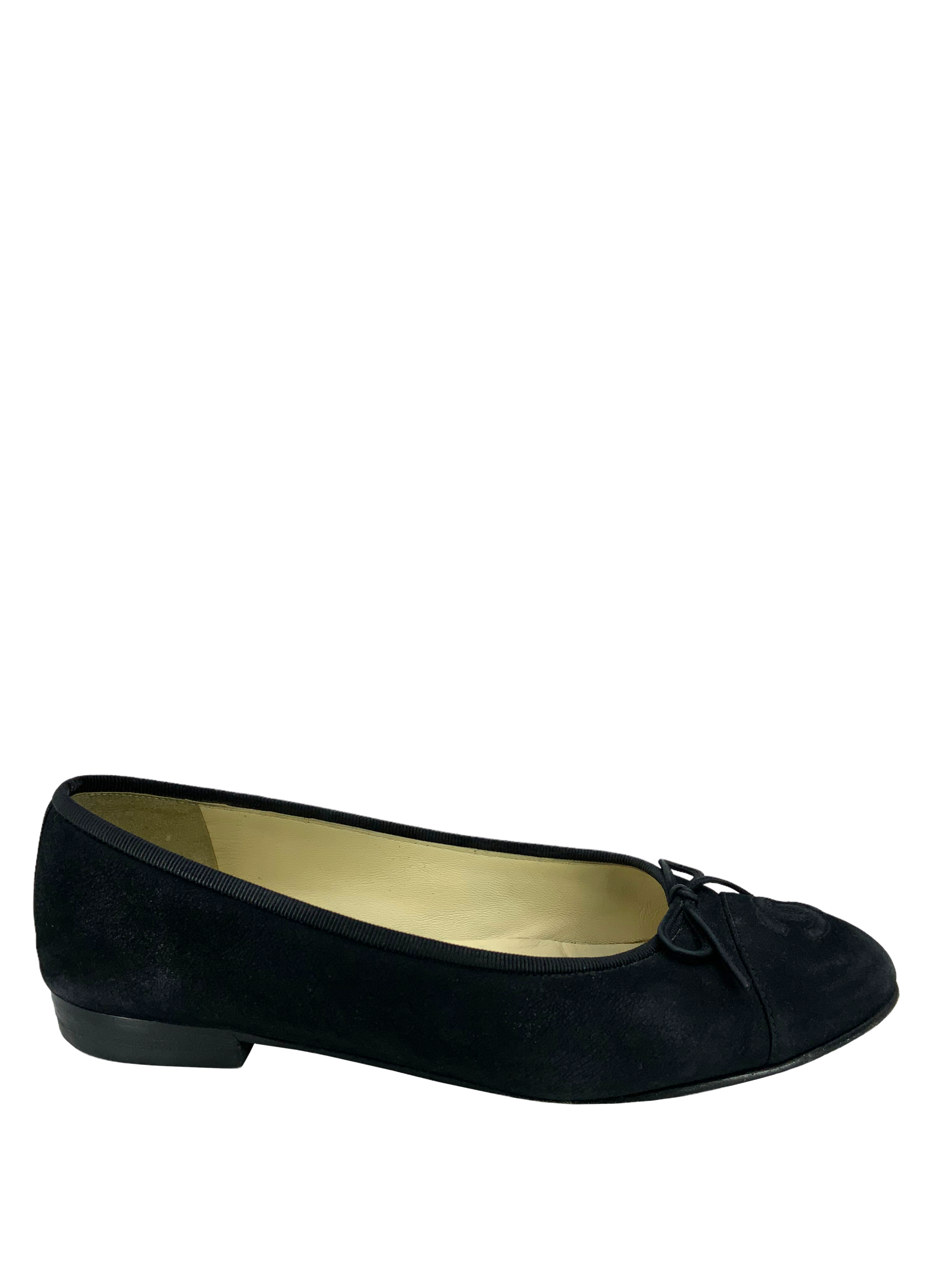 Chanel CC Cap Toe Suede Ballet Flats Size 7.5