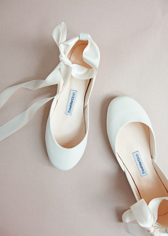 LUNA BALLET FLATS - LIGHT IVORY